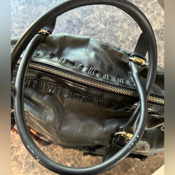 Authentic vintage Gucci Boston Sabrina Ruffle Handbag - Picture 3 of 16